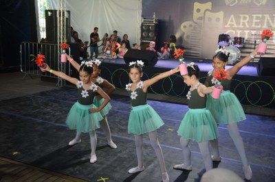 Escola Municipal de Dança Itinga realiza Semana das Mães