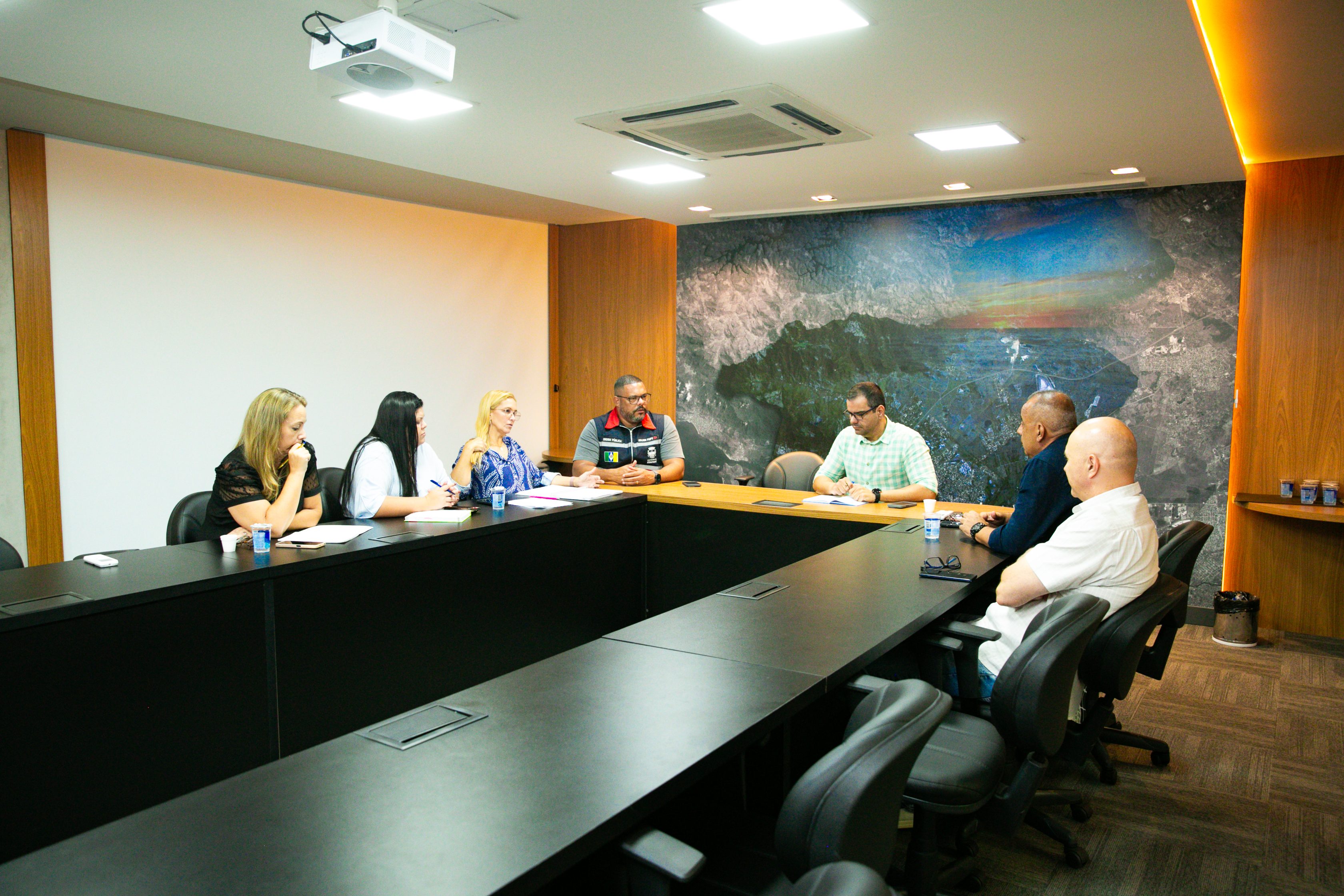 O comitê intersetorial será formalizado por decreto nas próximas semanas e envolverá representantes de diversas secretarias. (Foto: Okada/Comunicação PMI)