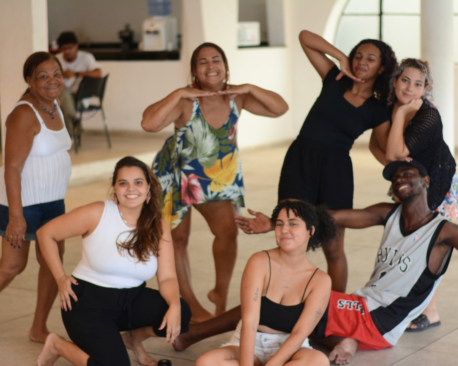 Teatro é uma das oficinas com vagas que a Prefeitura de Itaguaí, via Secretaria de Cultura, oferece gratuitamente